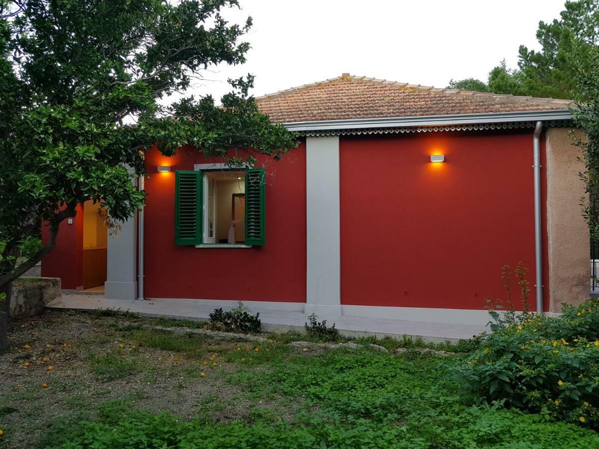 Giardino Labruto Apartment Messina Ngoại thất bức ảnh